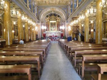 Saint Esprit Katedrali Nerededir, Nasıl Gidilir